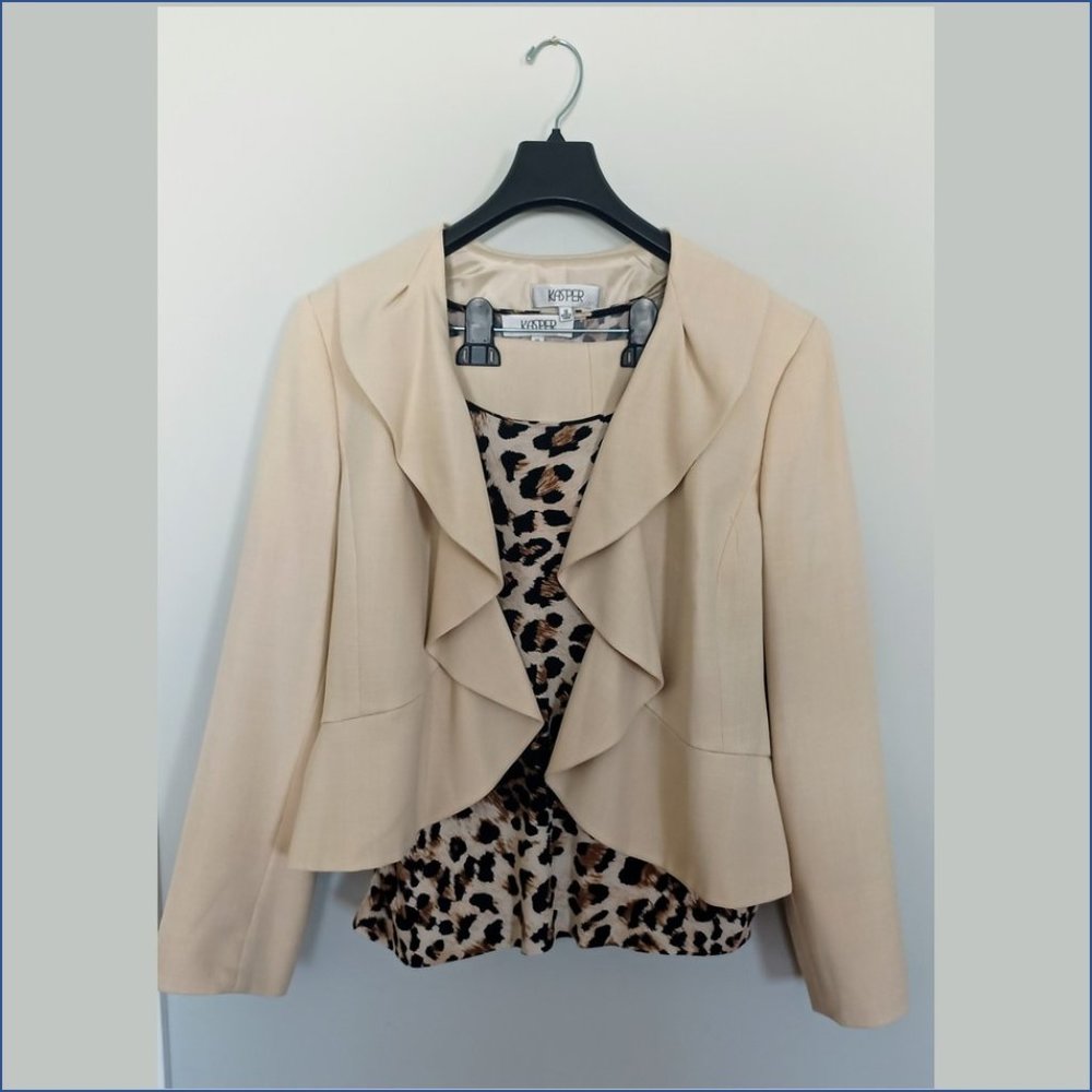 Kasper Women's 3 Piece Suit - Size 18